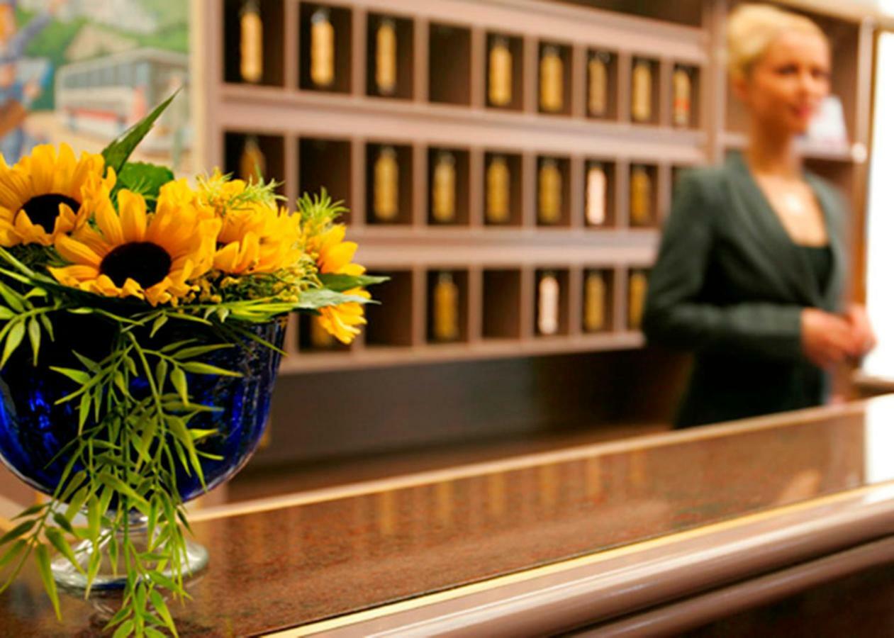 Hotel Deutsches Theater Munchen Bagian luar foto